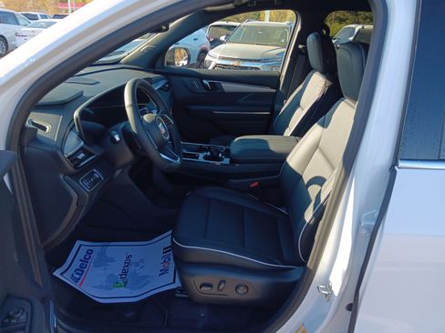 New 2026 Buick Enclave Preferred w/ LPO, Floor Liner Package image 7