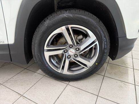 Used 2018 GMC Terrain SLT w/ Preferred Package AWD/4WD image 16