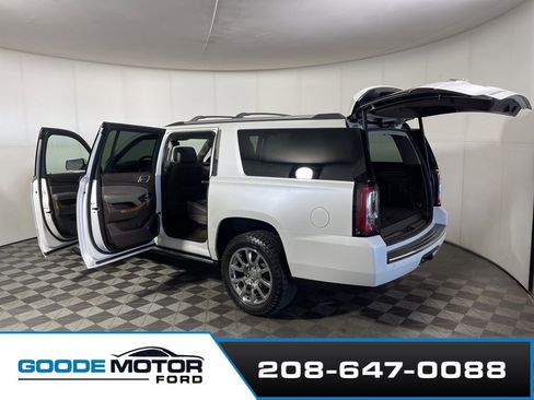 Used 2016 GMC Yukon XL Denali w/ Open Road Package image 11
