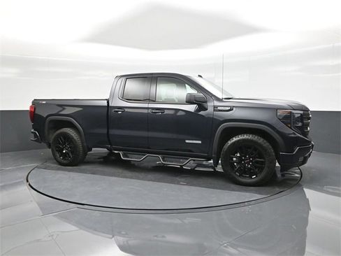 Used 2023 GMC Sierra 1500 Elevation w/ X31 Off-Road Package image 17