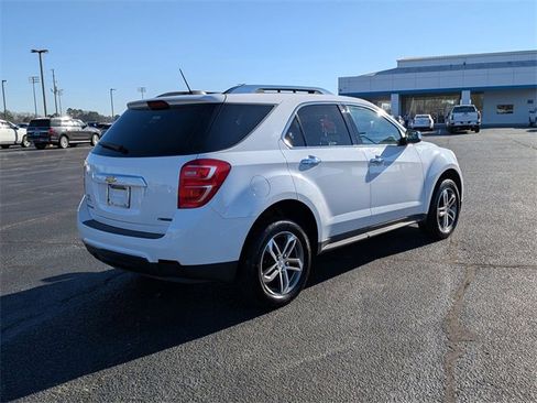 Used 2017 Chevrolet Equinox Premier image 3