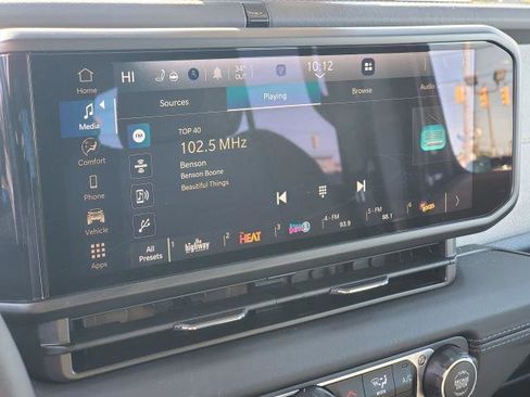 Used 2025 Jeep Wrangler Sahara w/ Safety Group image 13