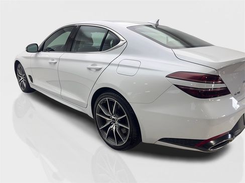 Used 2025 Genesis G70 2.5T image 14