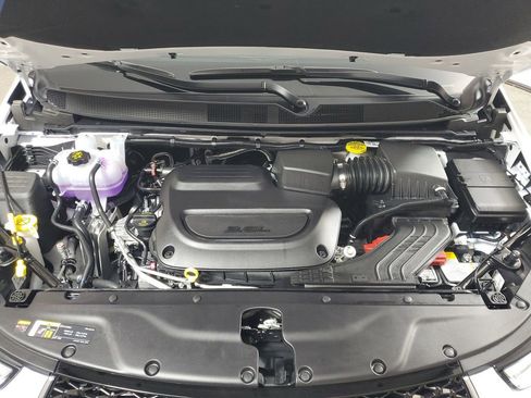 New 2026 Chrysler Pacifica Select image 9