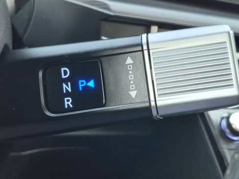 Used 2025 Hyundai Santa Fe SEL FWD image 19