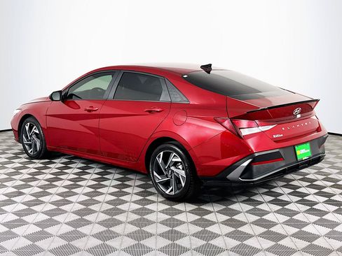 Used 2025 Hyundai Elantra Sport FWD image 6