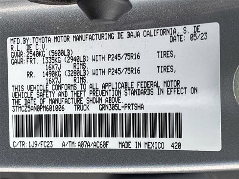 Used 2023 Toyota Tacoma SR5 w/ Technology Package image 33