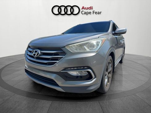 Used 2017 Hyundai Santa Fe Sport FWD image 1