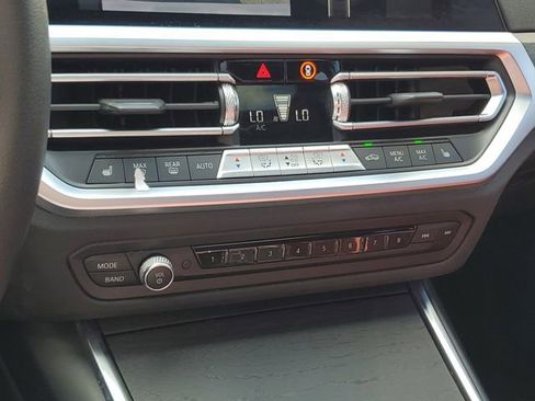 Used 2022 BMW 330i 330i w/ Driving Assistance Package image 18