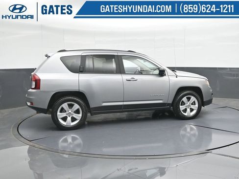 Used 2016 Jeep Compass Sport w/ Power Value Group image 3