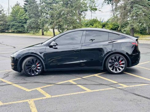 Used 2021 Tesla Model Y Performance AWD/4WD image 8