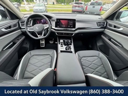 Certified 2025 Volkswagen Atlas Peak Edition SE AWD/4WD image 14