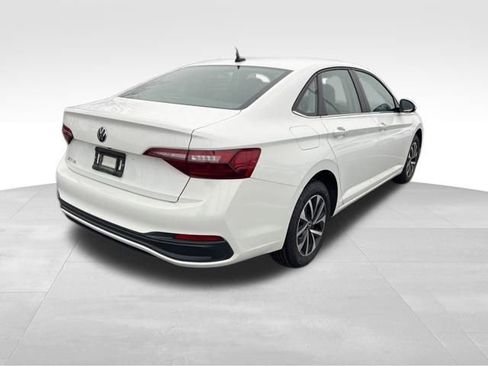 Used 2024 Volkswagen Jetta S image 7