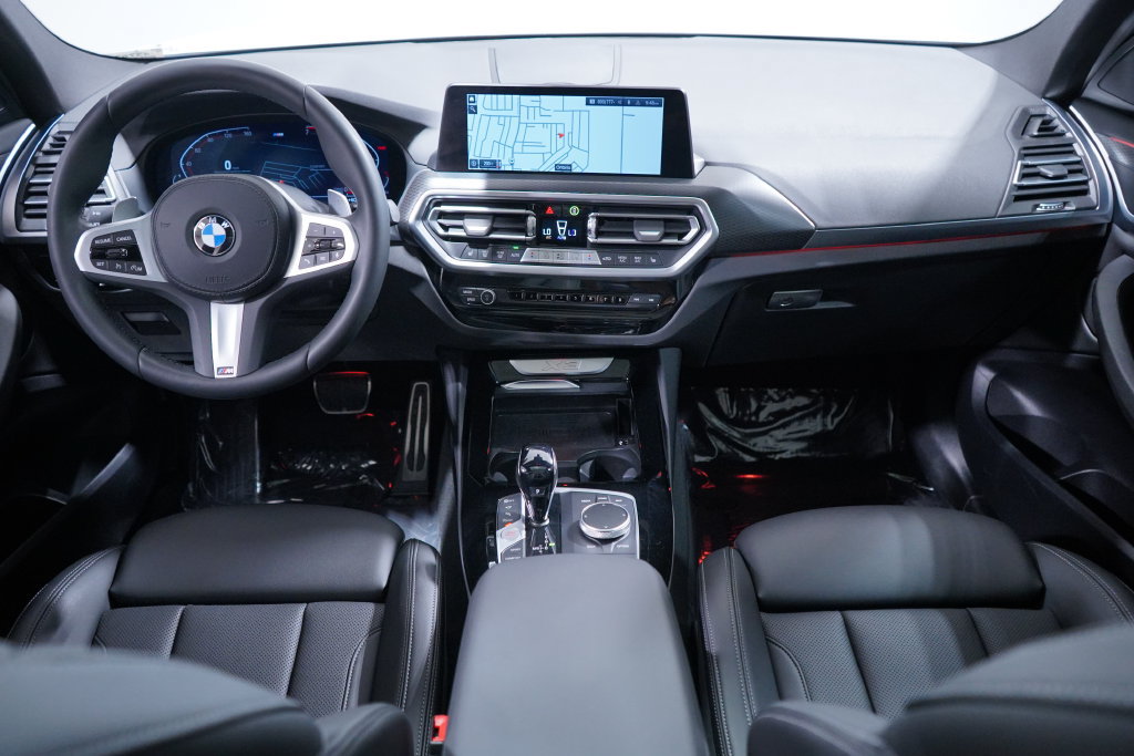 Used 2024 BMW X3 sDrive30i w/ M Sport Package RWD image 16