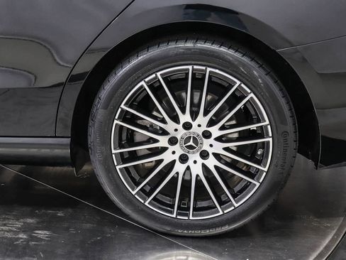 Used 2023 Mercedes-Benz C 300 Sedan image 10