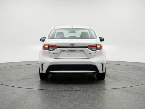 Used 2025 Toyota Corolla LE image 7