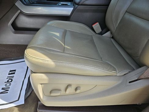 Used 2018 Chevrolet Silverado 2500 LTZ w/ Duramax Plus Package image 23