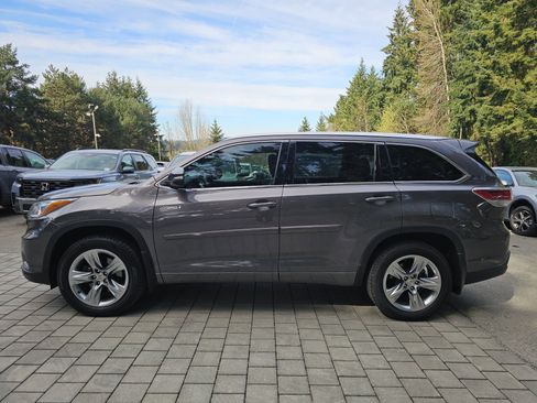 Used 2015 Toyota Highlander Limited Platinum image 4