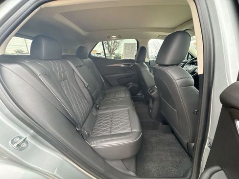 Certified 2023 Buick Envision Avenir image 27