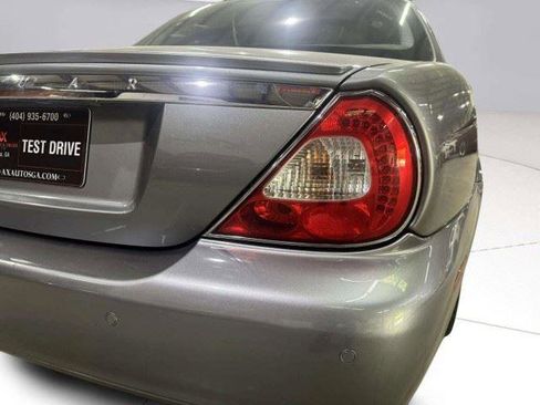 Used 2008 Jaguar XJ8 RWD image 12
