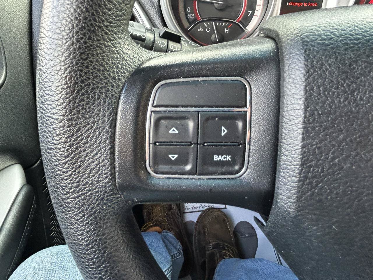 Used 2017 Dodge Journey SE w/ Flexible Seating Group FWD image 19