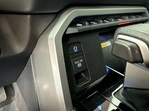 Used 2024 Toyota Sequoia Platinum image 36