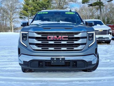 Used 2023 GMC Sierra 1500 SLE image 2