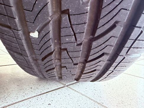 Used 2022 Ford Explorer 4WD image 16