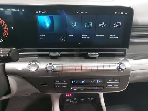 Certified 2025 Hyundai Kona SEL AWD/4WD image 19