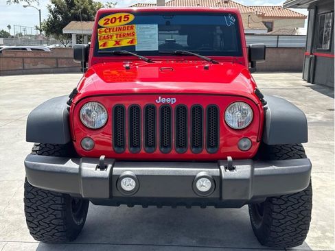 Used 2015 Jeep Wrangler Unlimited Sport AWD/4WD image 2