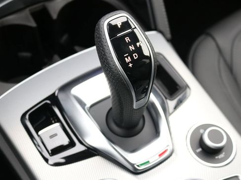 New 2025 Alfa Romeo Stelvio Sprint image 50