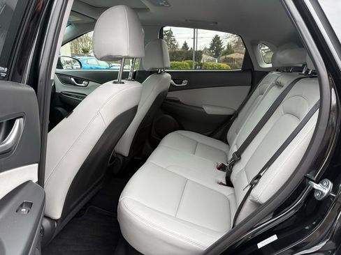 Used 2023 Hyundai Kona Limited image 14