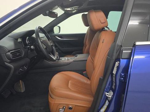 Used 2023 Maserati Levante GT AWD/4WD image 5