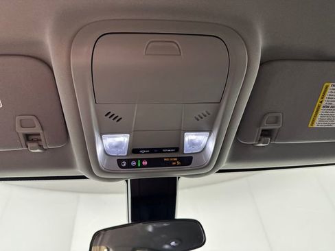 Used 2024 Chevrolet Equinox LT image 24