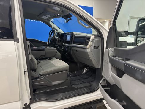 Certified 2023 Ford F250 XLT image 14