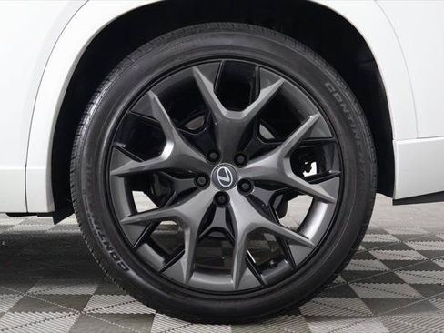 Certified 2026 Lexus TX 500h AWD w/ Technology Package image 17