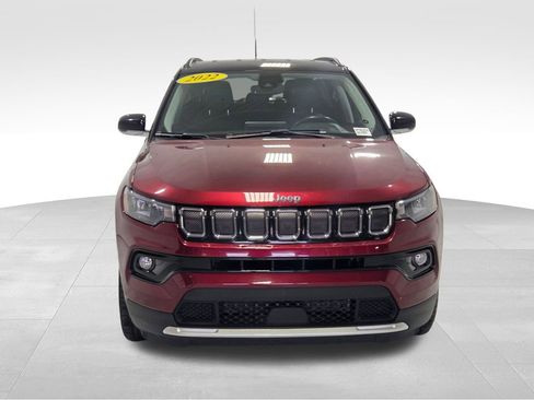 Used 2022 Jeep Compass Limited image 9
