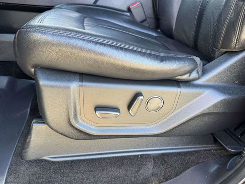 Used 2018 Ford Expedition Limited image 20