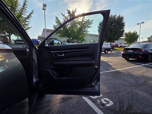 Used 2025 Honda CR-V EX-L image 31