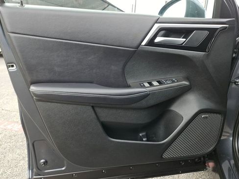 Used 2025 Mitsubishi Outlander SE AWD/4WD image 14