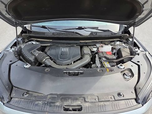 Used 2025 Buick Enclave Preferred FWD image 12