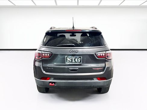 Used 2019 Jeep Compass Trailhawk image 5