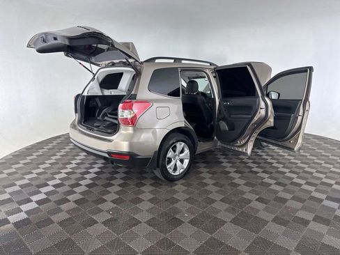 Used 2014 Subaru Forester 2.5i Touring AWD/4WD image 17