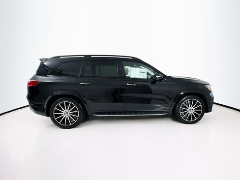 New 2026 Mercedes-Benz GLS 580 4MATIC image 9
