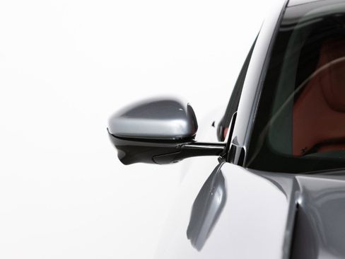 Used 2025 Ferrari Purosangue image 30