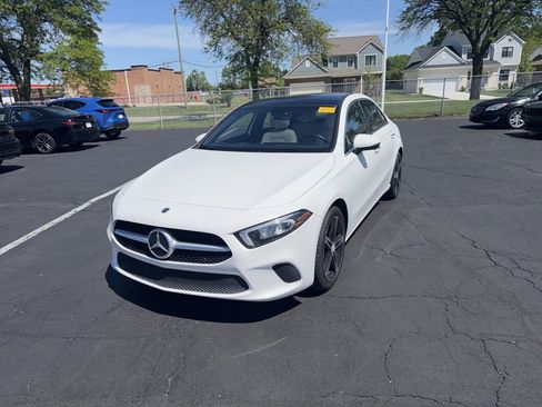 Used 2022 Mercedes-Benz A 220 4MATIC image 2