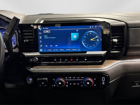 Used 2024 Chevrolet Silverado 1500 LT w/ Max Trailering Package image 29