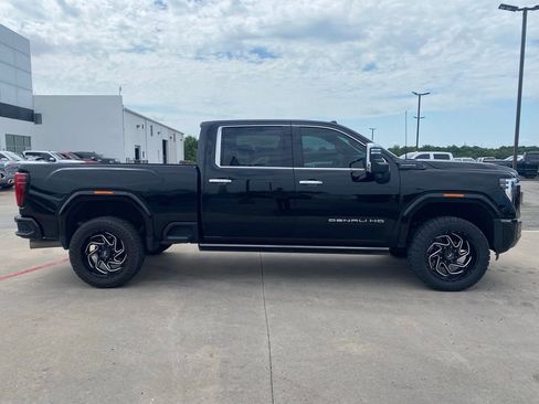 Used 2024 GMC Sierra 2500 Denali Ultimate AWD/4WD image 6