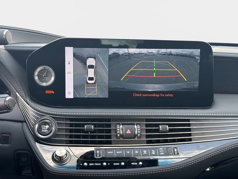 Used 2023 Lexus LS 500 w/ Interior Upgrade Package image 22