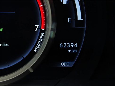 Used 2016 Lexus RC 200t image 12